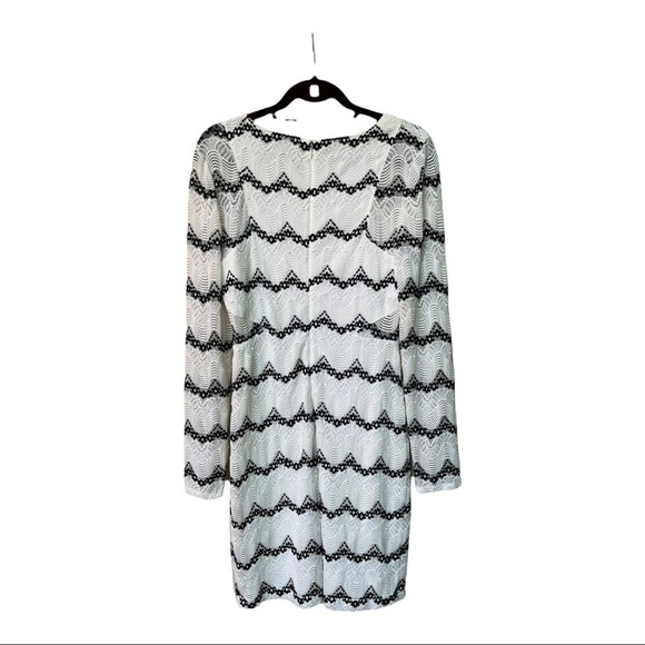 Guess Black/White scalloped Lace Illusion Scoop Neck Midi Bodycon dress - Picture 6 of 6